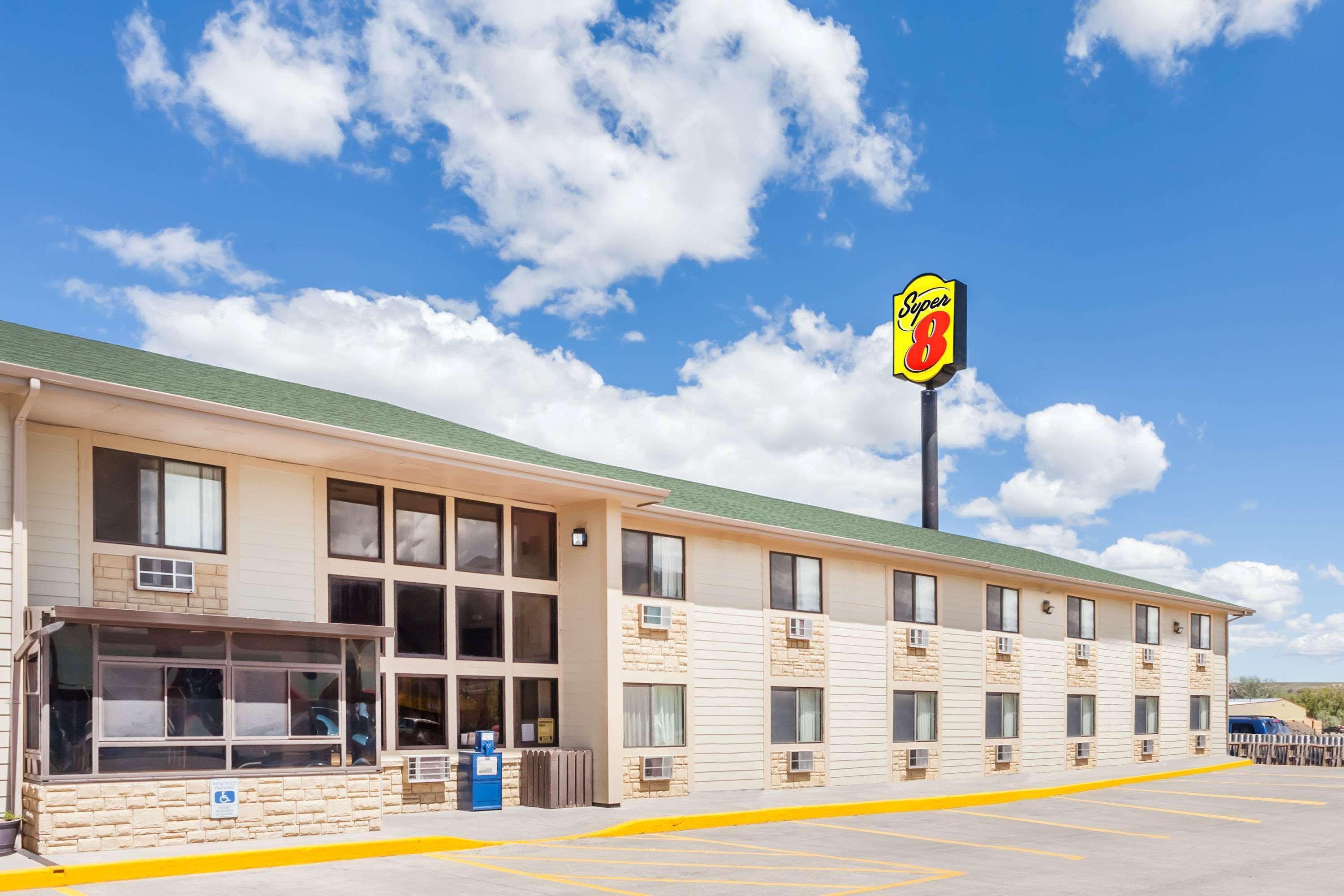 Super 8 By Wyndham Livingston Yellowstone Εξωτερικό φωτογραφία
